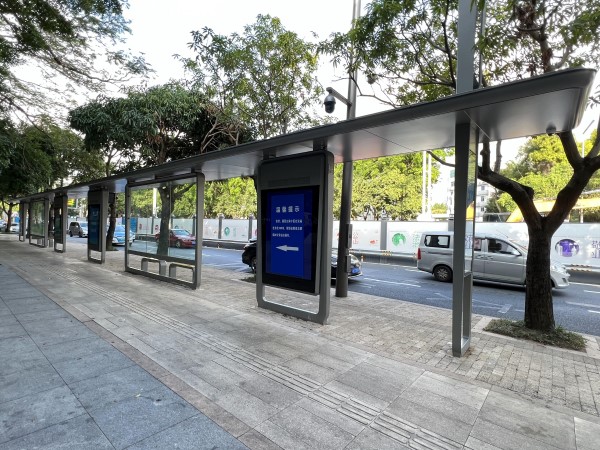 深圳電子公交站牌案例