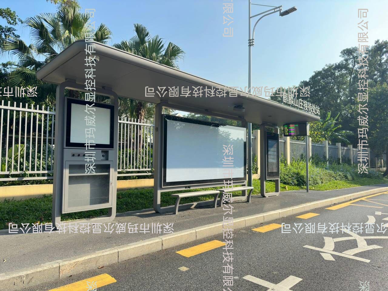 電子站牌與城市智慧交通系統(tǒng)的融合：共筑便捷出行網(wǎng)絡